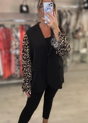 leopardsleeveblazer