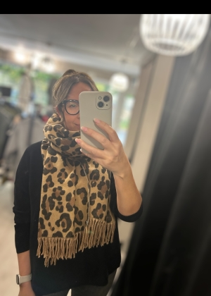 leopardscarf  Thumb