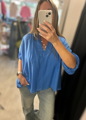 blueblouse