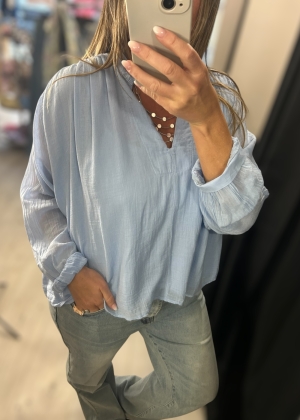 blueblouse Thumb